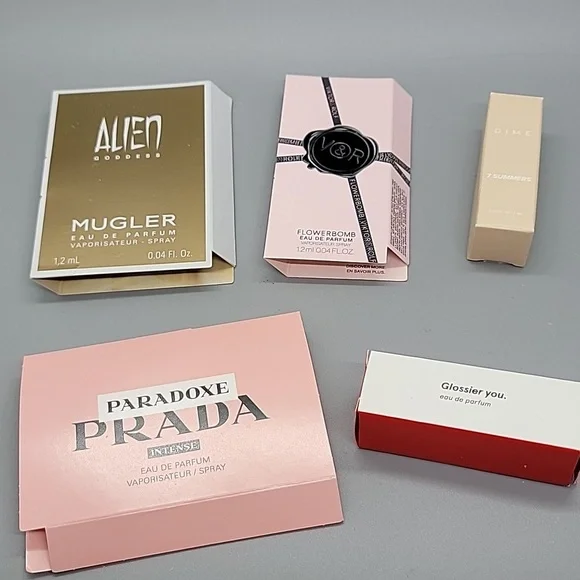 Women's 17 pc. Fragrance Sampler - Picture 8 of 9